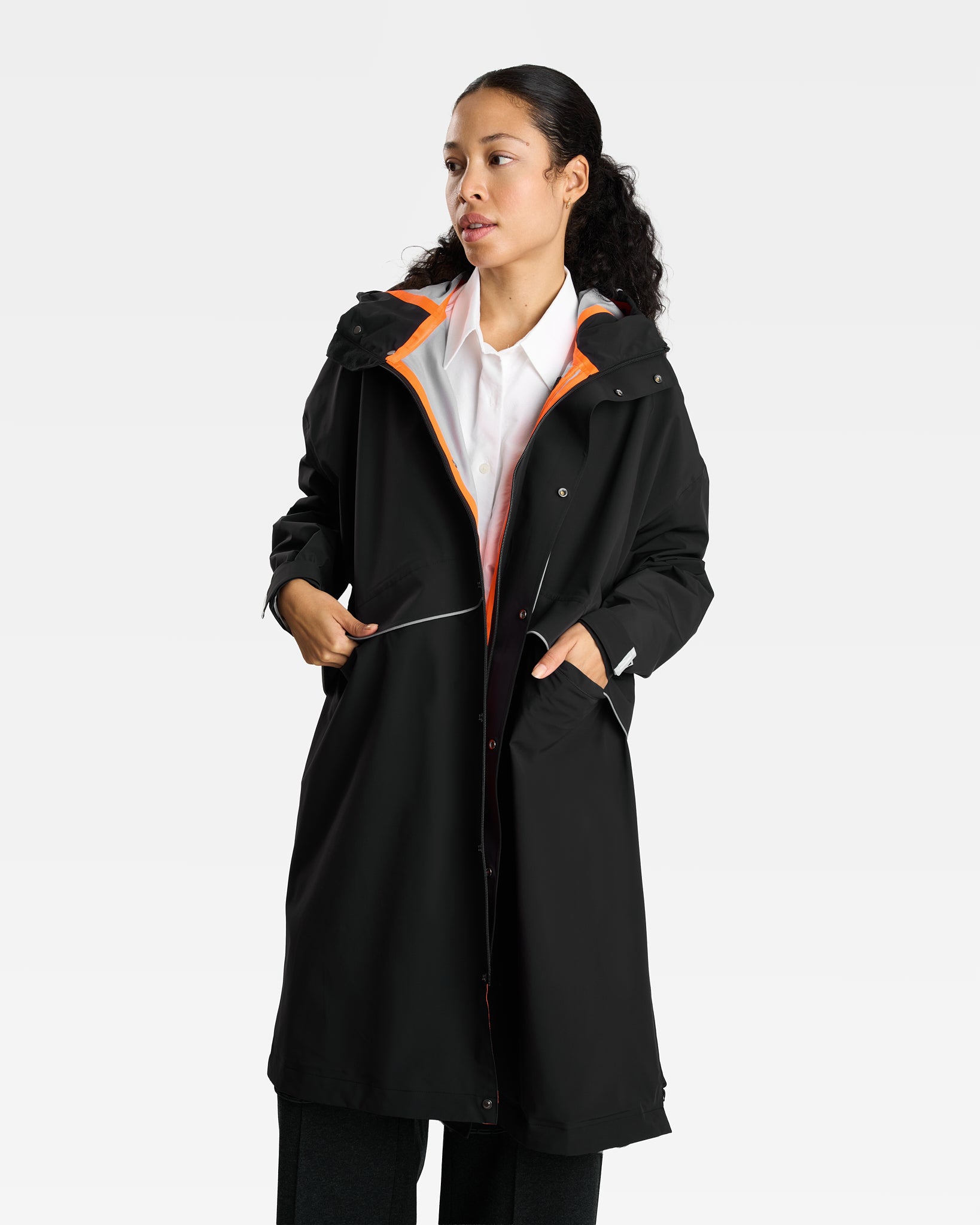 belle parka noire imperméable et très respirante femme