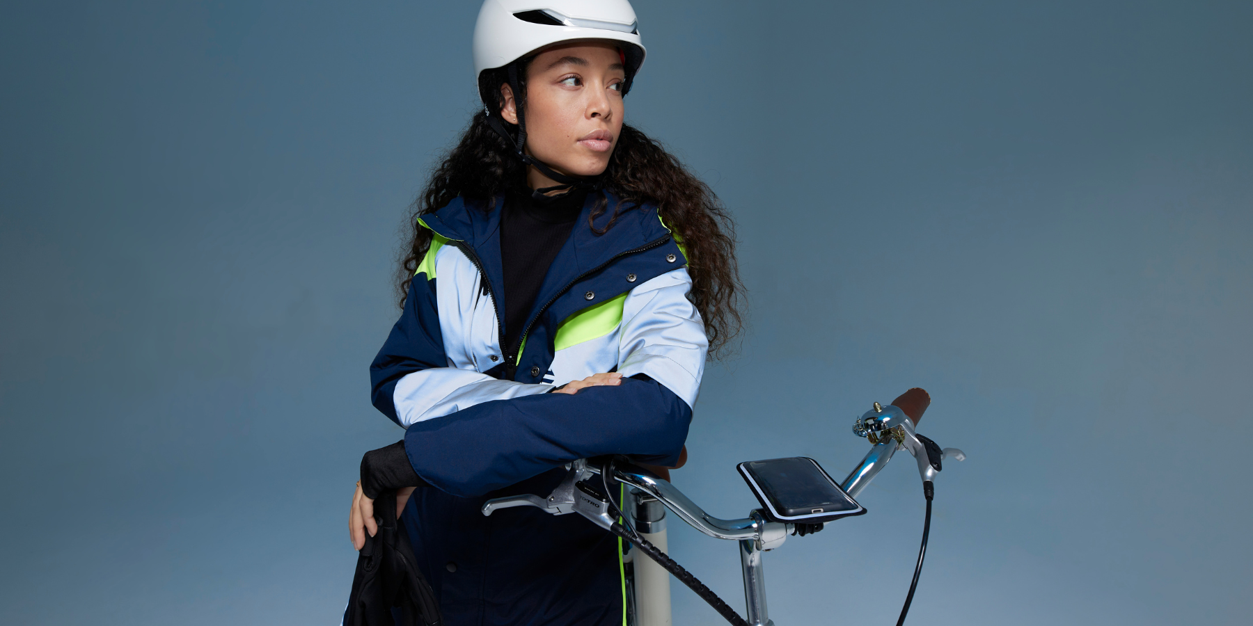 parka femme réfléchissante vélo casque lumineux