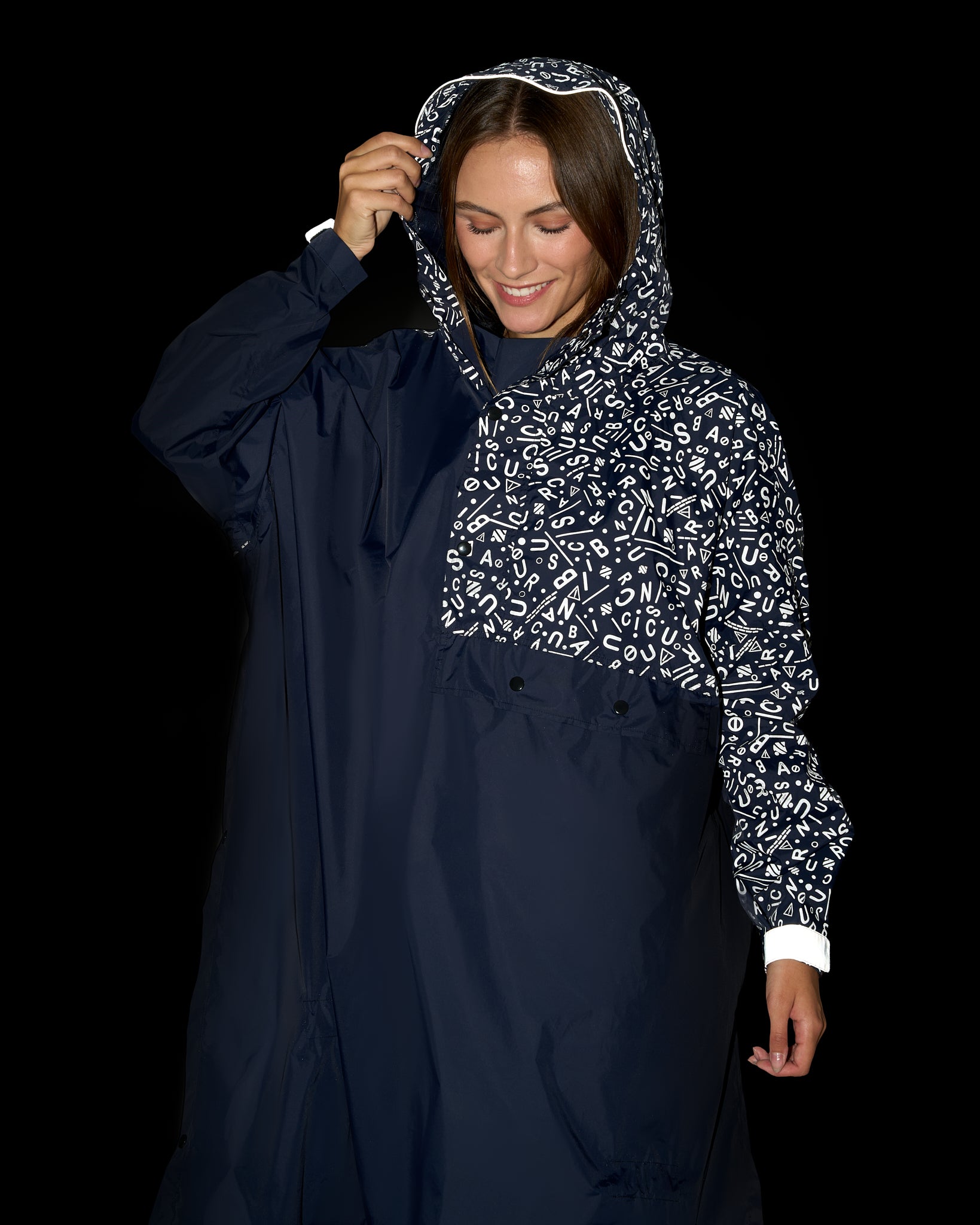 ROMEA REFLECTIVE RAIN PONCHO