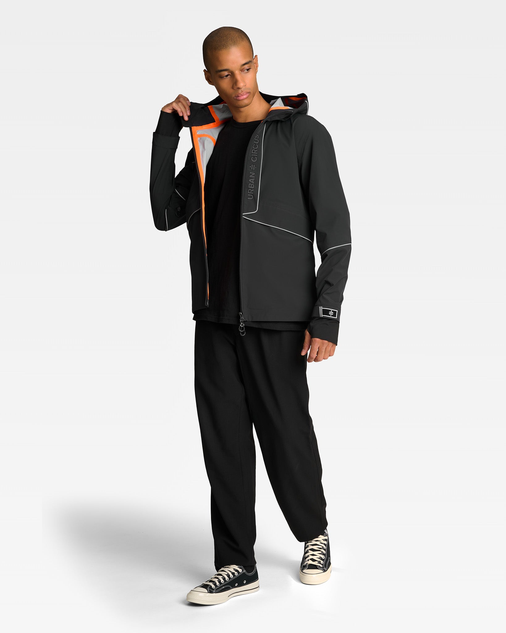 Veste technique noire légère imperméable pour le vélo homme
