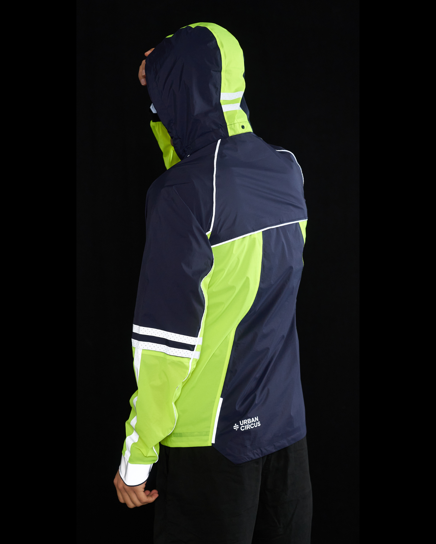veste vélo colorée ultra légère imperméable aux détails réfléchissants