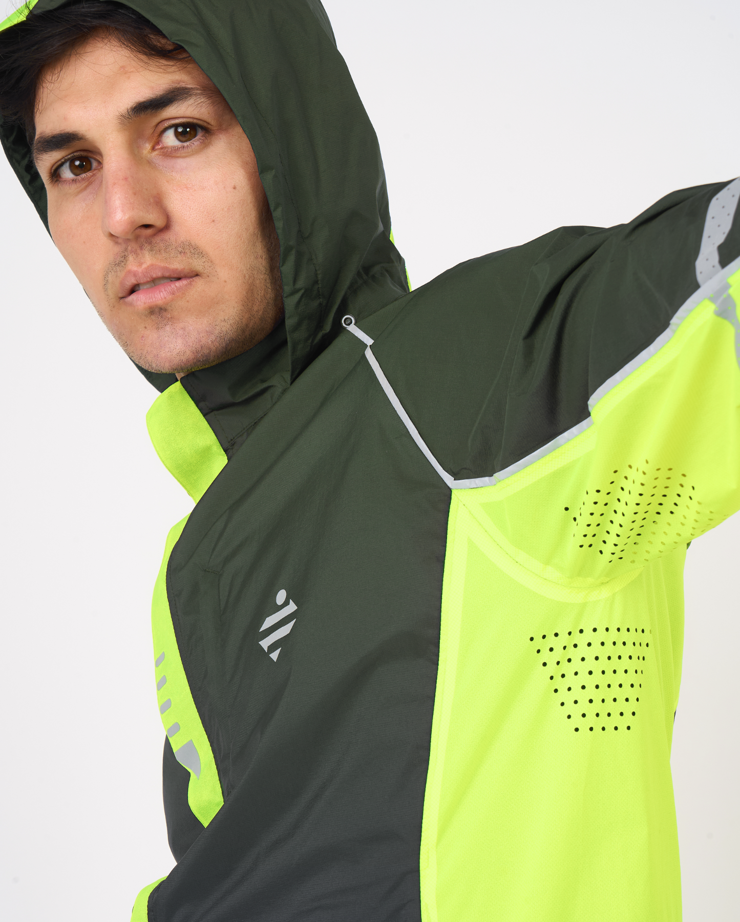 Veste sport vélo ultra respirante capuche