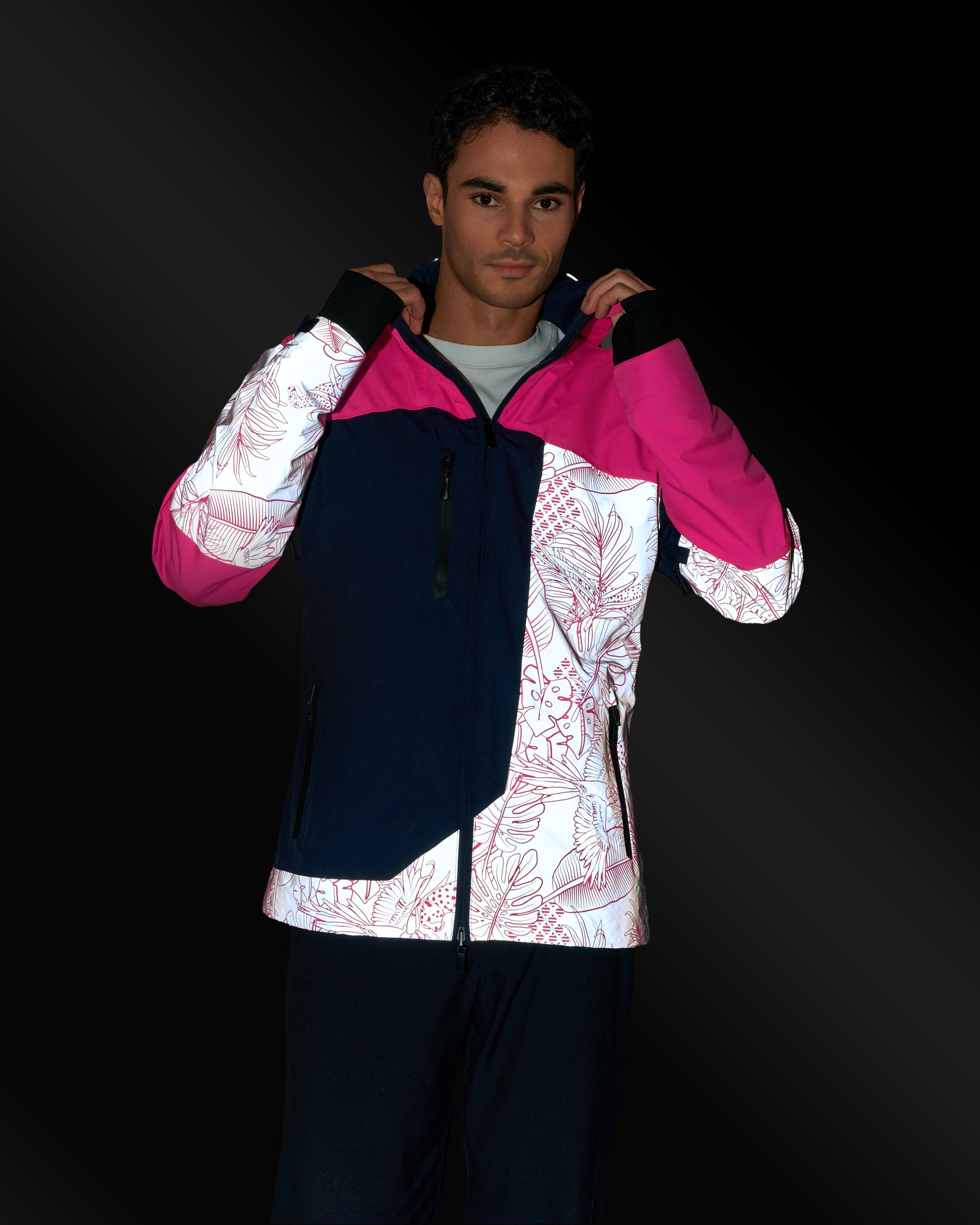 REFLEKTIERENDE UND WENDBARE JACKE MIT REPOP-MUSTER