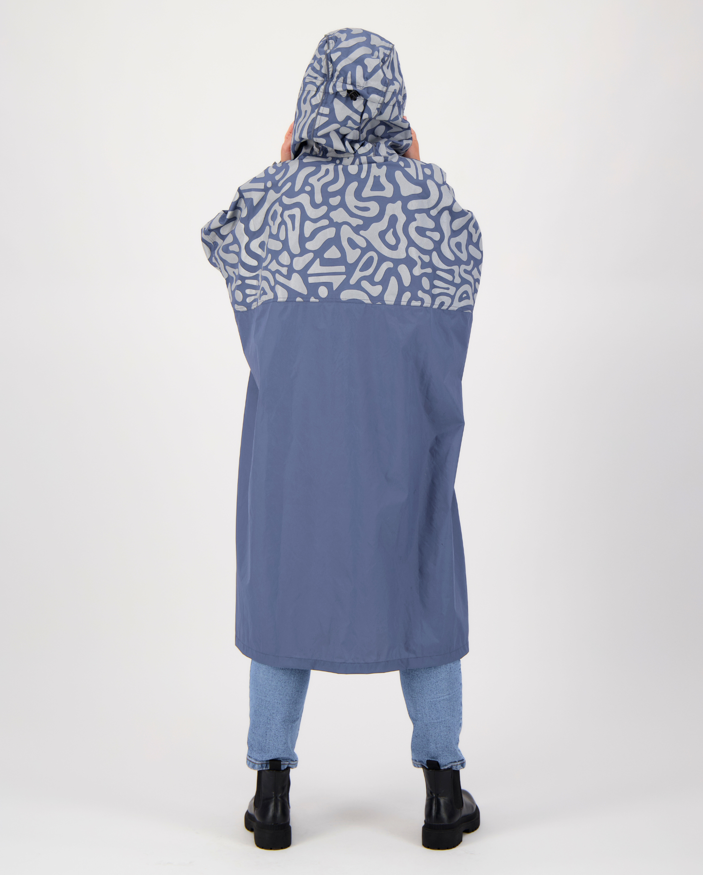 ROMEA REFLECTIVE RAIN PONCHO