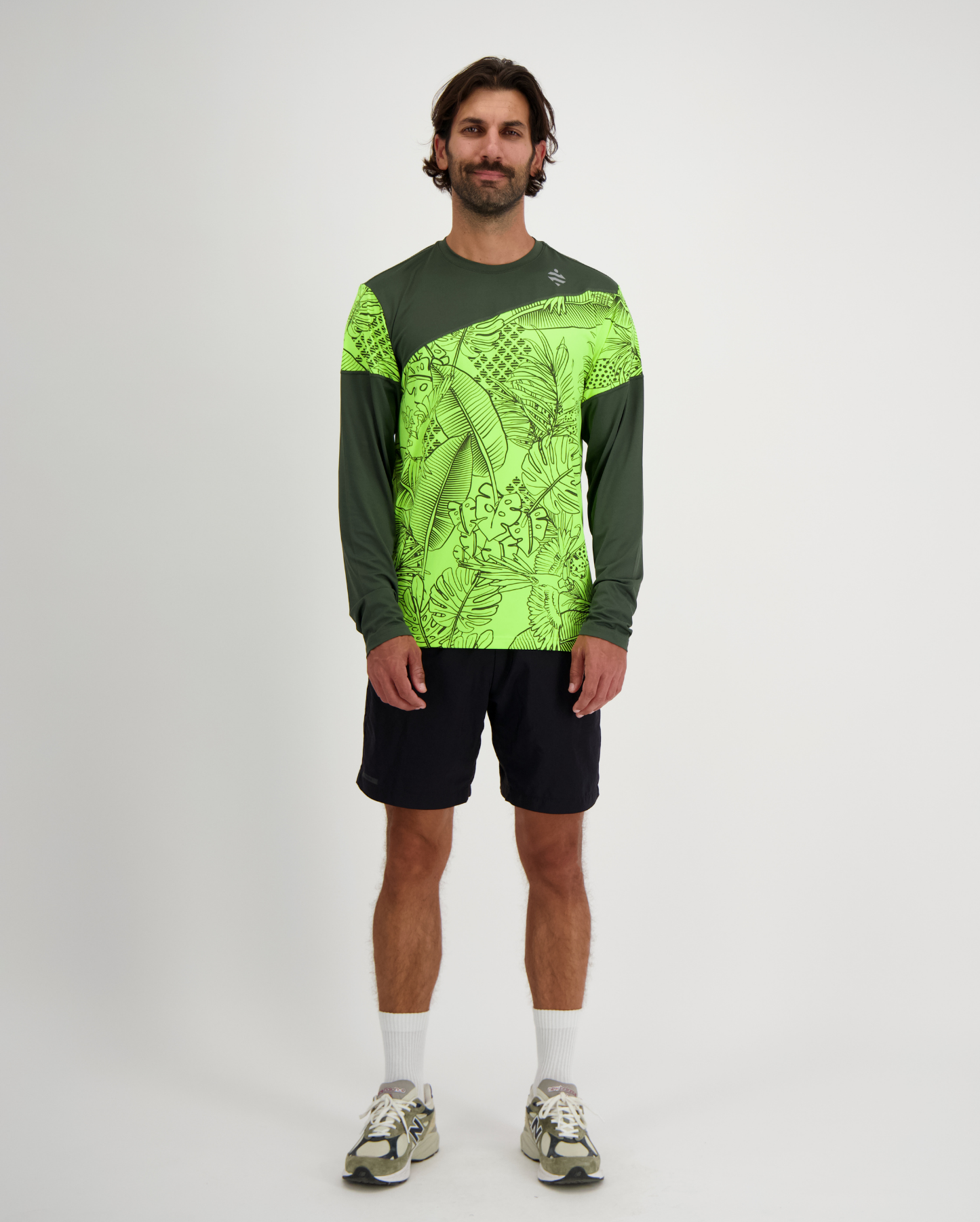 ULTRA ATMUNGSAKTIVES LANGARM-T-SHIRT MIT AEROTECH-MUSTER