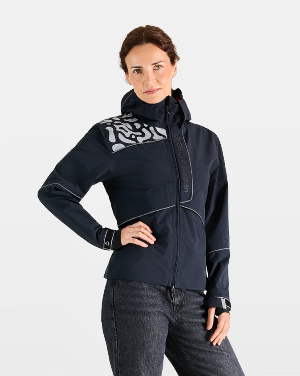 Leichte, atmungsaktive und wasserdichte schwarze BVOUAC-Jacke mit reflektierendem Muster